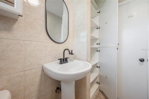 Casa en alquiler en Tampa, Florida, 2 dormitorios, 68.38 m2 № 1909985 - foto 18