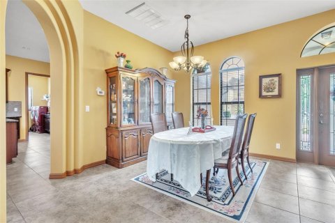 Casa en venta en Apopka, Florida, 4 dormitorios, 238.29 m2 № 1902011 - foto 19