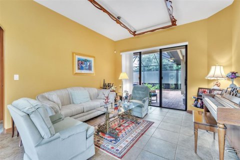 Casa en venta en Apopka, Florida, 4 dormitorios, 238.29 m2 № 1902011 - foto 17