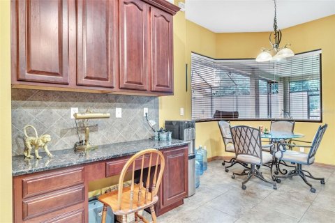 Casa en venta en Apopka, Florida, 4 dormitorios, 238.29 m2 № 1902011 - foto 24