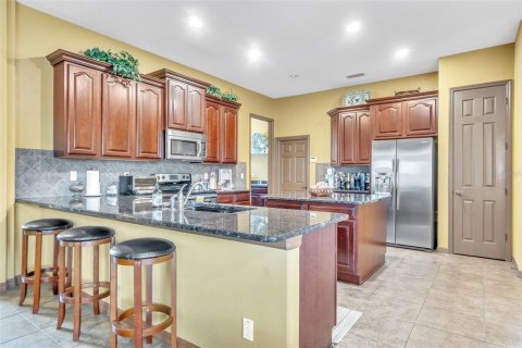 Casa en venta en Apopka, Florida, 4 dormitorios, 238.29 m2 № 1902011 - foto 21
