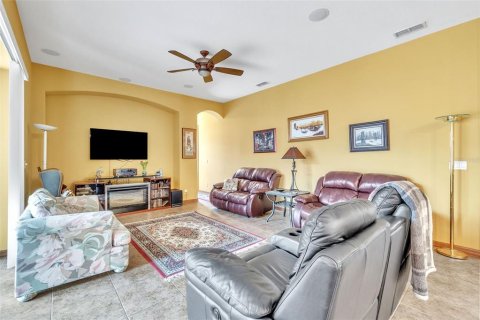 Casa en venta en Apopka, Florida, 4 dormitorios, 238.29 m2 № 1902011 - foto 28