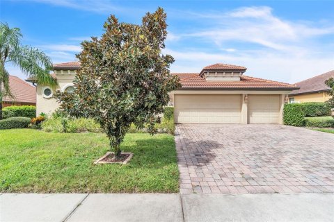 Casa en venta en Apopka, Florida, 4 dormitorios, 238.29 m2 № 1902011 - foto 3