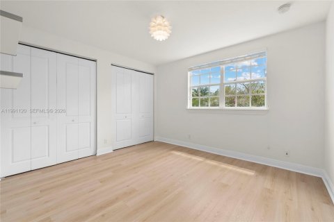 Adosado en venta en Fort Lauderdale, Florida, 3 dormitorios, 261.06 m2 № 2062658 - foto 26