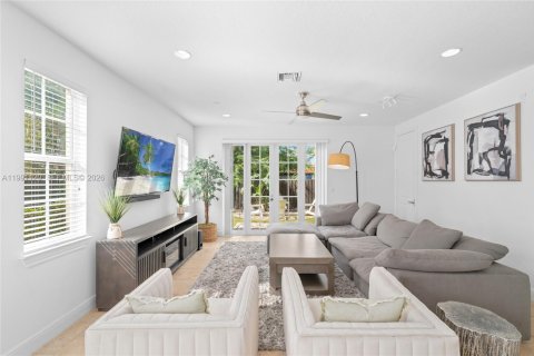 Adosado en venta en Fort Lauderdale, Florida, 3 dormitorios, 261.06 m2 № 2062658 - foto 13