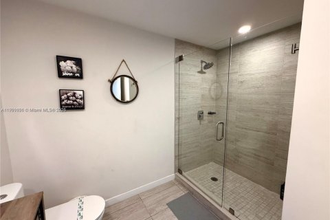 Condominio en venta en Miami, Florida, 44.5 m2 № 2013394 - foto 15