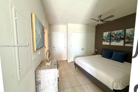 Condominio en venta en Miami, Florida, 44.5 m2 № 2013394 - foto 17
