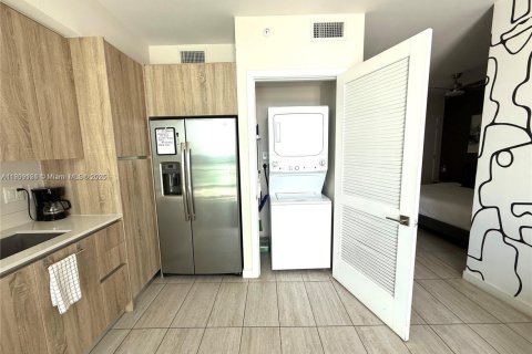 Condominio en venta en Miami, Florida, 44.5 m2 № 2013394 - foto 10