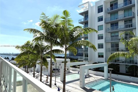 Condominio en venta en Miami, Florida, 44.5 m2 № 2013394 - foto 21