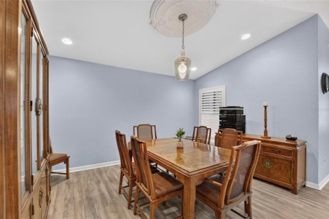 House in Brandon, Florida 2 bedrooms, 179.21 sq.m. № 2430906 - photo 16