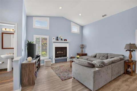 House in Brandon, Florida 2 bedrooms, 179.21 sq.m. № 2430906 - photo 6