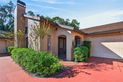 House in Brandon, Florida 2 bedrooms, 179.21 sq.m. № 2430906 - photo 2