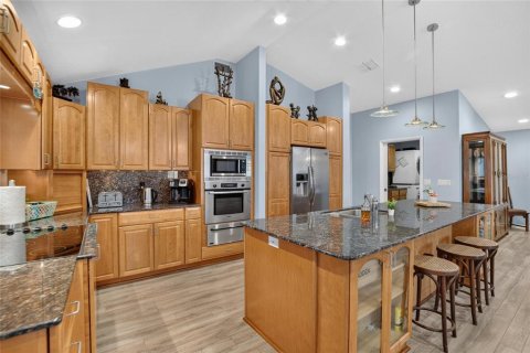 House in Brandon, Florida 2 bedrooms, 179.21 sq.m. № 2430906 - photo 12