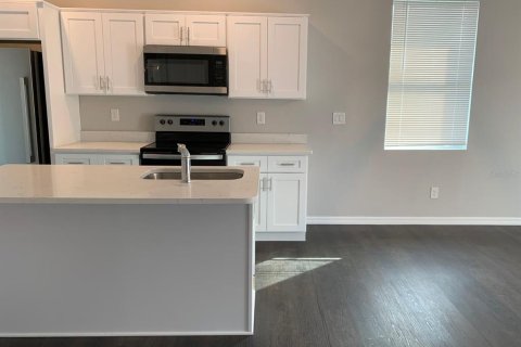 Appartement à louer à Englewood, Floride: 2 chambres, 87.42 m2 № 2385666 - photo 7