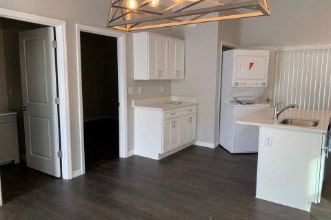 Appartement à louer à Englewood, Floride: 2 chambres, 87.42 m2 № 2385666 - photo 8