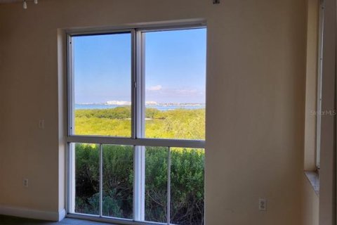 Condominio en venta en Saint Petersburg, Florida, 2 dormitorios, 165.83 m2 № 1538868 - foto 24