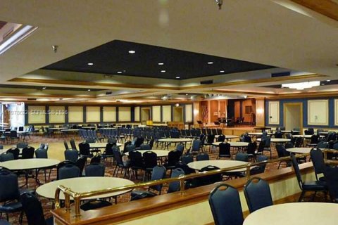 Copropriété à vendre à Pembroke Pines, Floride: 2 chambres, 142.42 m2 № 2046160 - photo 20