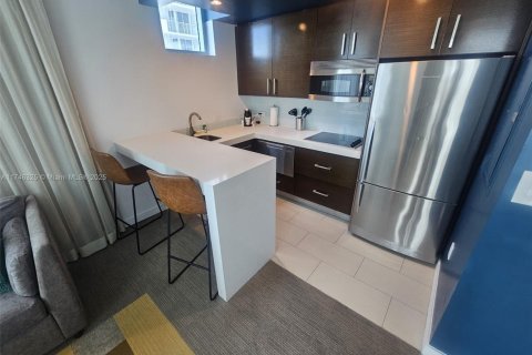 Copropriété à vendre à Sunny Isles Beach, Floride: 2 chambres, 84.36 m2 № 1959714 - photo 12