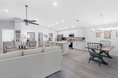 Villa ou maison à vendre à Mulberry, Floride: 3 chambres, 186.27 m2 № 2203442 - photo 11