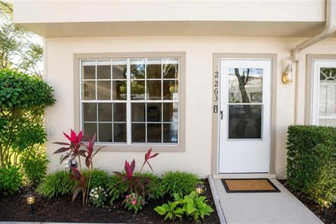 Townhouse in Tampa, Florida 2 bedrooms, 119.66 sq.m. № 2237939 - photo 4