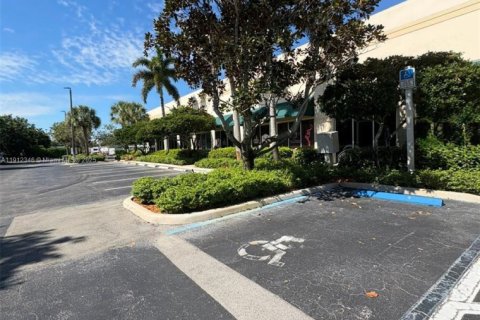 Immobilier commercial à vendre à Miami, Floride № 1969088 - photo 7