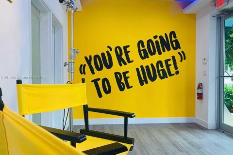 Immobilier commercial à vendre à Miami, Floride № 1969088 - photo 2