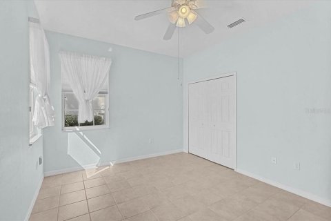 House in Bradenton, Florida 2 bedrooms, 170.94 sq.m. № 2200317 - photo 18