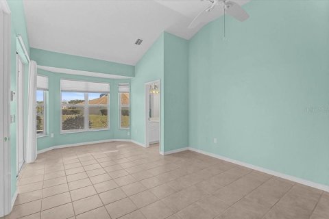 House in Bradenton, Florida 2 bedrooms, 170.94 sq.m. № 2200317 - photo 12