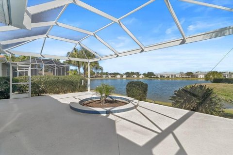 House in Bradenton, Florida 2 bedrooms, 170.94 sq.m. № 2200317 - photo 28