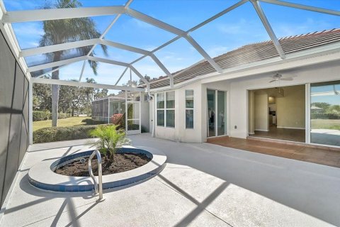 House in Bradenton, Florida 2 bedrooms, 170.94 sq.m. № 2200317 - photo 29