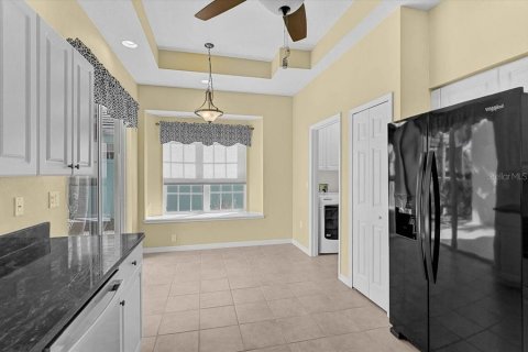 House in Bradenton, Florida 2 bedrooms, 170.94 sq.m. № 2200317 - photo 6