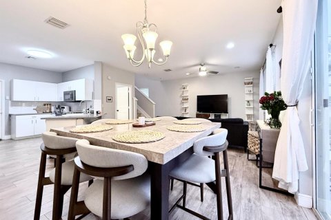 Townhouse in Palm Beach Gardens, Florida 3 bedrooms, 164.81 sq.m. № 2399982 - photo 19