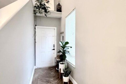Townhouse in Palm Beach Gardens, Florida 3 bedrooms, 164.81 sq.m. № 2399982 - photo 11