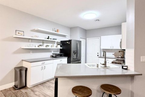 Townhouse in Palm Beach Gardens, Florida 3 bedrooms, 164.81 sq.m. № 2399982 - photo 17