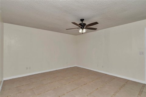 House in Ocala, Florida 3 bedrooms, 130.81 sq.m. № 1866014 - photo 21