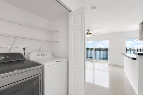 Купить таунхаус в Хайалиа, Флорида 4 спальни, 167.04м2, № 2320202 - фото 5