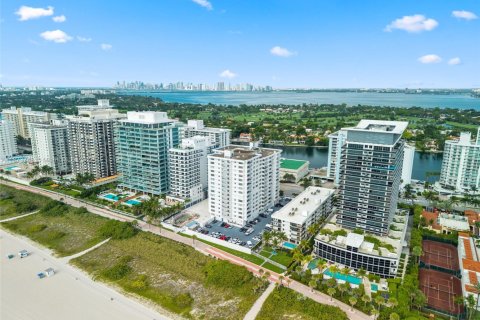 Copropriété à vendre à Miami Beach, Floride: 2 chambres, 164.99 m2 № 1924030 - photo 22