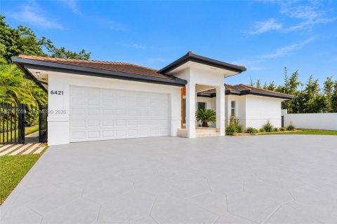 Casa en venta en South Miami, Florida, 4 dormitorios, 214.14 m2 № 2404115 - foto 2