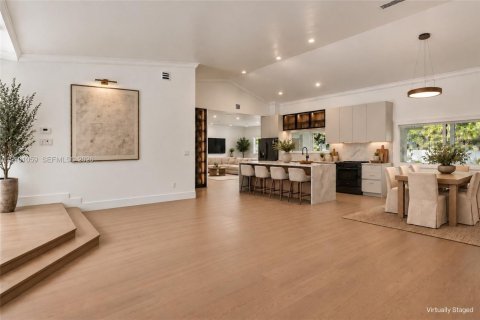 Casa en venta en South Miami, Florida, 4 dormitorios, 214.14 m2 № 2404115 - foto 4
