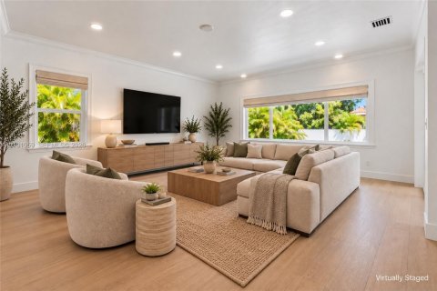 Casa en venta en South Miami, Florida, 4 dormitorios, 214.14 m2 № 2404115 - foto 8