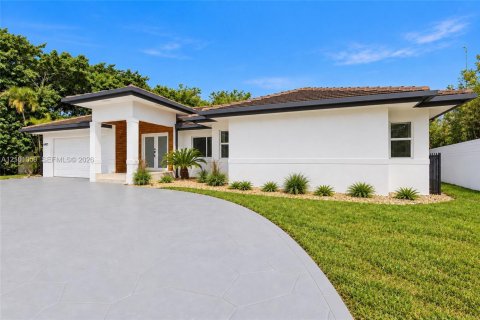 Casa en South Miami, Florida 4 dormitorios, 214.14 m2 № 2404115