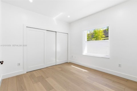 Casa en venta en South Miami, Florida, 4 dormitorios, 214.14 m2 № 2404115 - foto 17