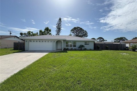 Casa en alquiler en Venice, Florida, 3 dormitorios, 150.87 m2 № 1815952 - foto 1