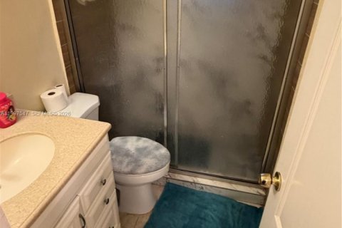 Casa en venta en Deerfield Beach, Florida, 3 dormitorios, 97.27 m2 № 2060538 - foto 8