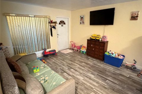 Casa en venta en Deerfield Beach, Florida, 3 dormitorios, 97.27 m2 № 2060538 - foto 5