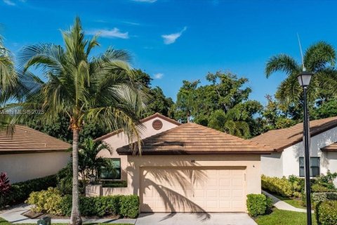 House in Palm Beach Gardens, Florida 3 bedrooms, 137.77 sq.m. № 1706693 - photo 3