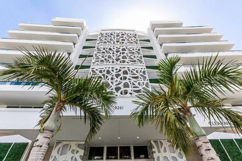 Condo in Bay Harbor Islands, Florida, 2 bedrooms № 1972765 - photo 5