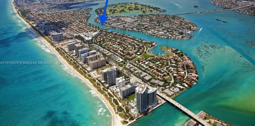 Condo in Bay Harbor Islands, Florida, 2 bedrooms № 1972765