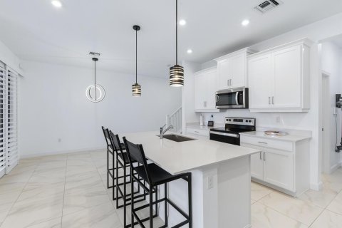 Touwnhouse à louer à Port St. Lucie, Floride: 3 chambres, 162.95 m2 № 2346213 - photo 12