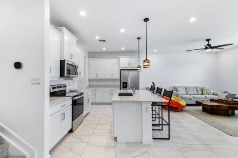 Touwnhouse à louer à Port St. Lucie, Floride: 3 chambres, 162.95 m2 № 2346213 - photo 11
